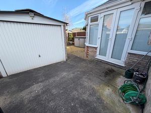 Lupus Way Great Sutton